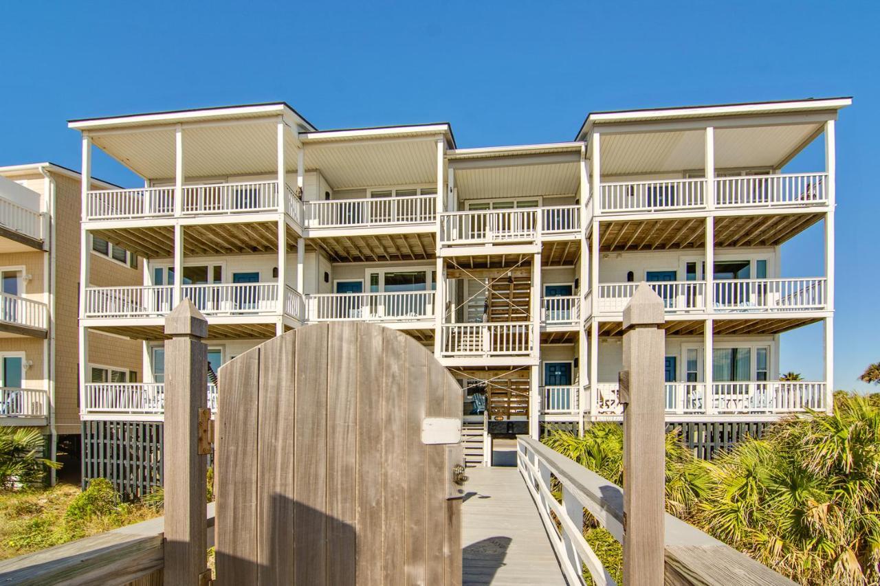 Folly Beach Suites Экстерьер фото
